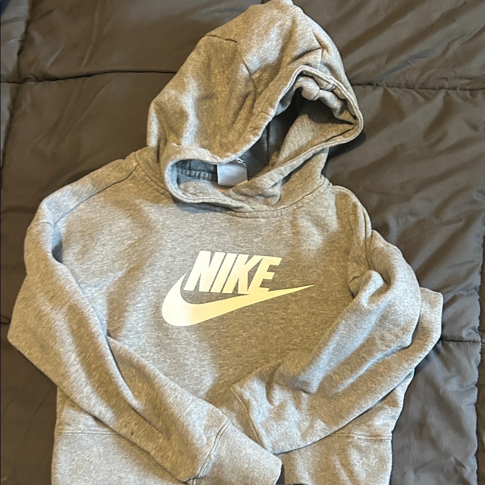 Nike Heather Gray Pullover Hoodie